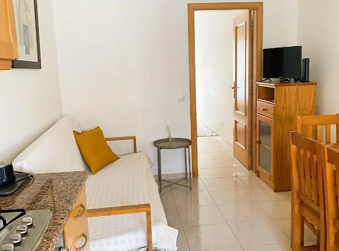 T1 Perto Da -the Pi House Nazaré